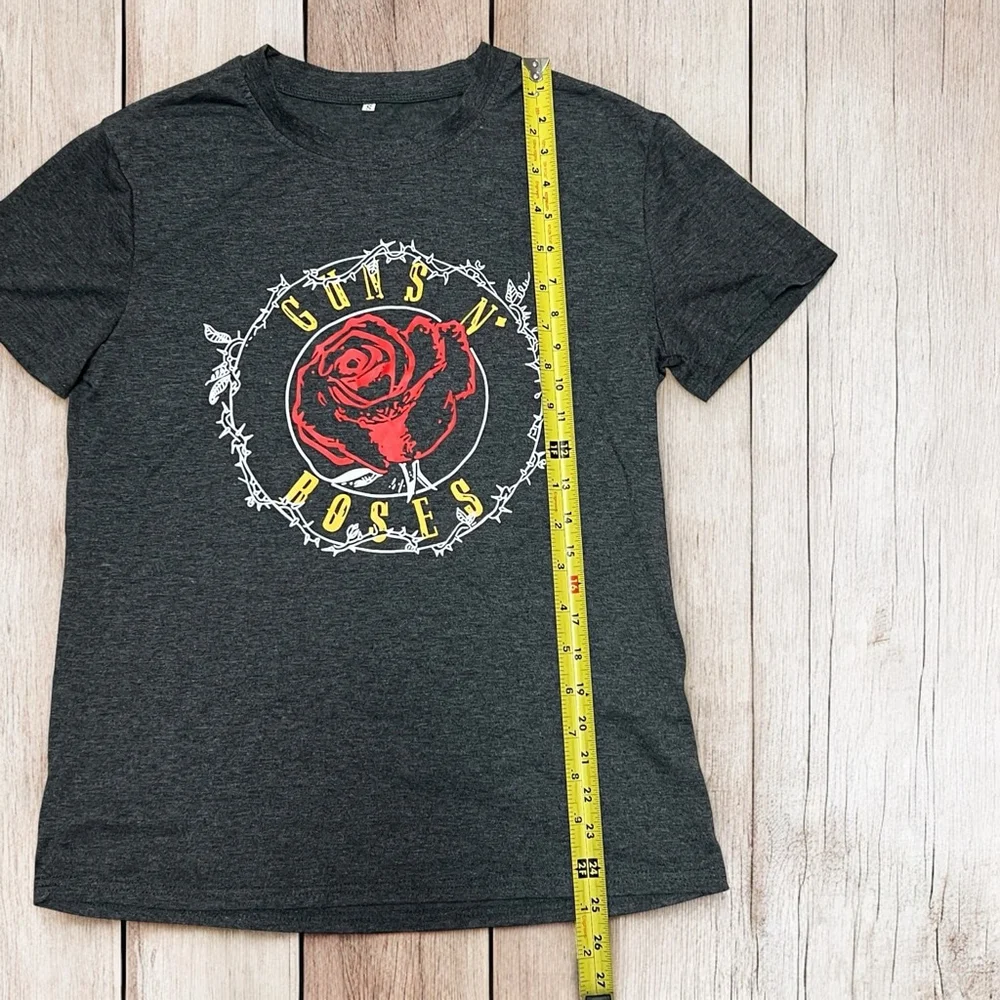 Guns N’ Roses T-Shirt Small Gray Rose Graphic Band Tee Rock Concert Tour Merch - Picture 4 of 9